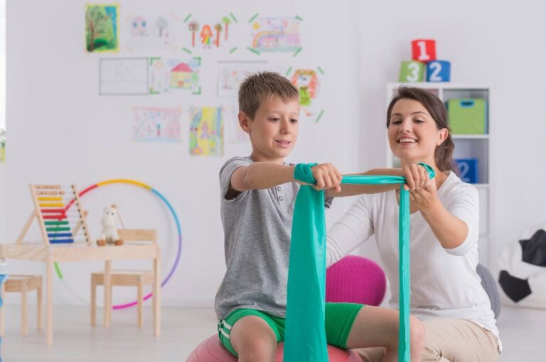 Physiotherapie bei Kindern: Darauf müssen Sie achten!